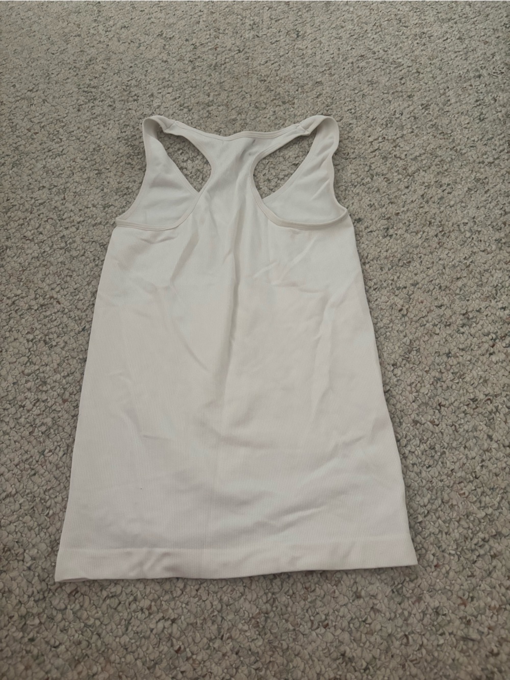 Basic White Ribbed Tank Top - Picture 2 of 3